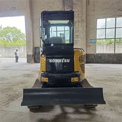 PC30 Komatsu mini graafmachine 3 ton 3D84E met cabine