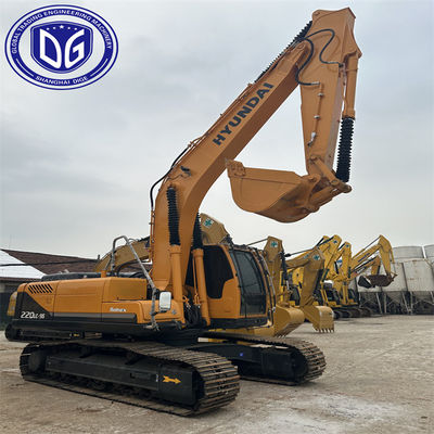 Hyundai 220LC-9S graafmachine voor krachtige aardbevingen