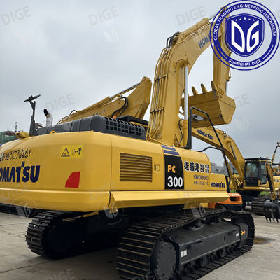 USED PC300-8 graafmachine met geavanceerde emissieregeling