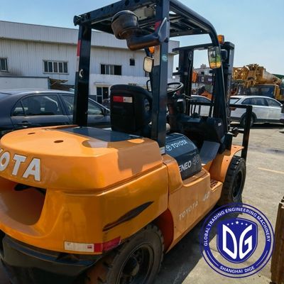 4t 8FDA40 Toyota Gebruikte vorkhefmachine Krachtige gebruikte vorkhefmachine Hydraulische machine