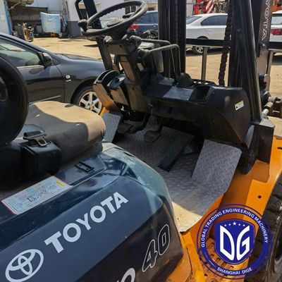 4t 8FDA40 Toyota Gebruikte vorkhefmachine Krachtige gebruikte vorkhefmachine Hydraulische machine