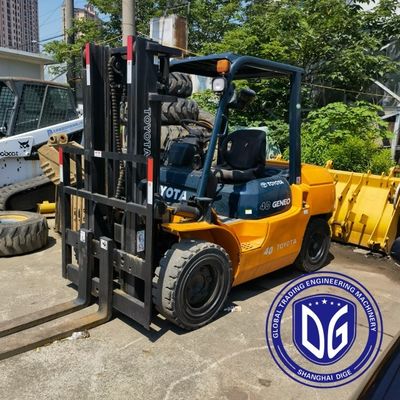 4t 8FDA40 Toyota Gebruikte vorkhefmachine Krachtige gebruikte vorkhefmachine Hydraulische machine
