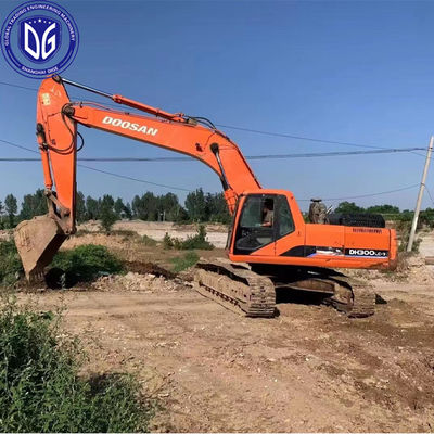 Gebruikte originele Doosan DH300 30 ton hydraulische graafmachine, in goede staat, klaar voor verkoop
