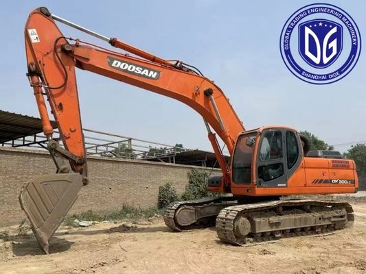 Tijd en arbeid besparen DX300LC 30t gebruikte Doosan graafmachine met zeer duurzaam