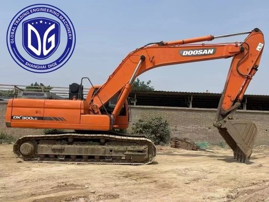 Tijd en arbeid besparen DX300LC 30t gebruikte Doosan graafmachine met zeer duurzaam