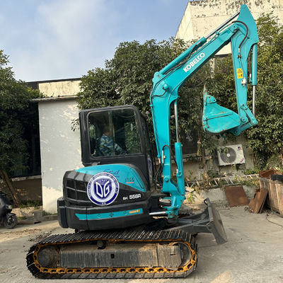Hydraulische Kobelco kleine graafmachine 5,23m*1,96m*2,60m Voor kleine bouwplaatsen Gemakkelijk te bedienen