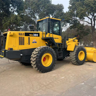 Komatsu WA380 wiellader van topkwaliteit en voor de uitvoer 7,97m*2,78m*3,38m Lengte*breedte*hoogte