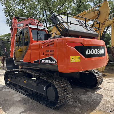 Betaalbare Doosan DX225 Graafmachine Rupsband Type Uitstekende Staat
