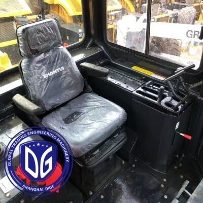 China Warm verkoop Gebruikte Shantui SD32 Bulldozer Hoog vermogen Shantui 320HP Heavy Duty Construction Machine in voorraad