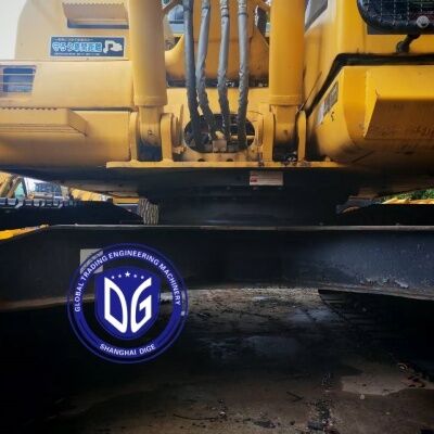 Japan Gebruikte Komatsu graafmachine PC130 Hydraulische graafmachine 13 ton Gebruikte graafmachine met 0,5m3 emmer