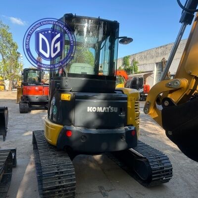 Gebruikte Japan Komatsu PC40 mini graafmachine 4 ton kleine hydraulische graver lage werktijden